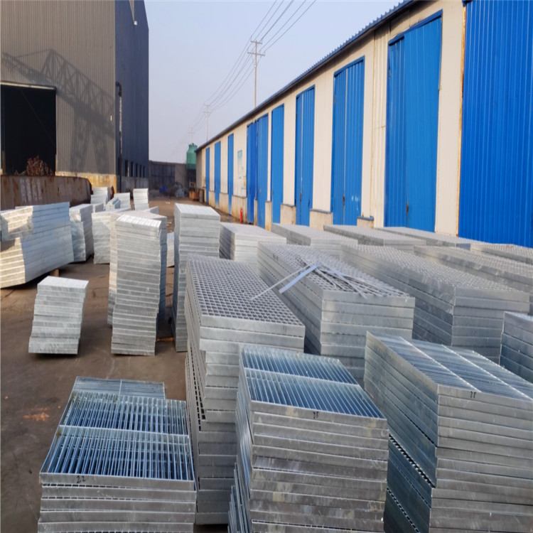 格柵板.jpg 格柵板.jpg