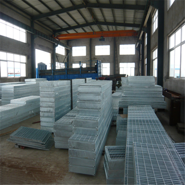 柵格板.jpg 柵格板.jpg