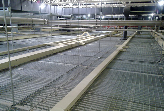 防滑鋼格柵.jpg 防滑鋼格柵.jpg